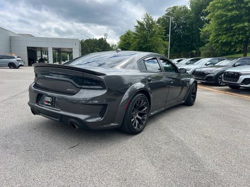 Used 2022 Dodge Charger SRT Hellcat w/ Harman/Kardon Audio Group RWD image 5