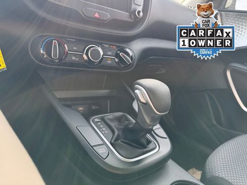 Used 2023 Kia Soul LX image 21