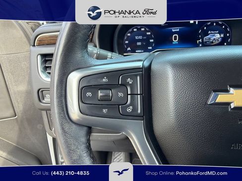 Used 2023 Chevrolet Suburban Premier AWD/4WD image 18