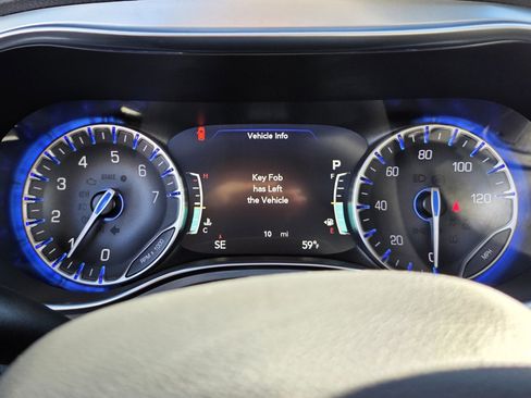 New 2026 Chrysler Pacifica Limited image 15