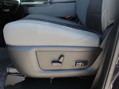 Used 2018 RAM 3500 SLT w/ Protection Group AWD/4WD image 19