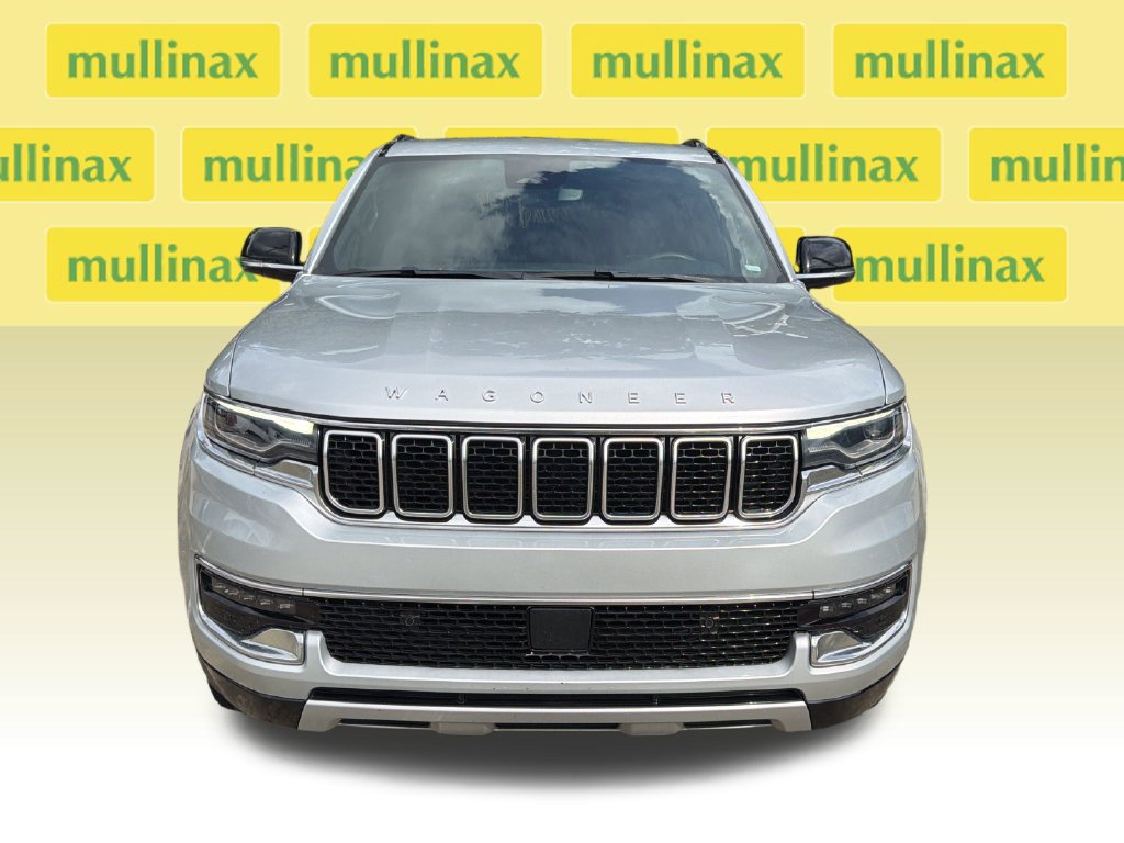 Used 2024 Jeep Wagoneer L Series II RWD image 14