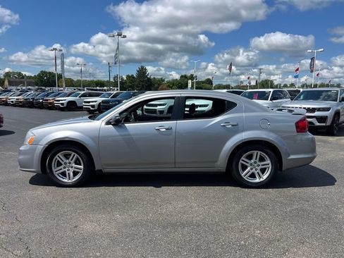 Used 2014 Dodge Avenger SE w/ Sport Appearance Group FWD image 4