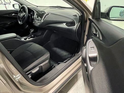 Used 2024 Chevrolet Malibu LS image 24