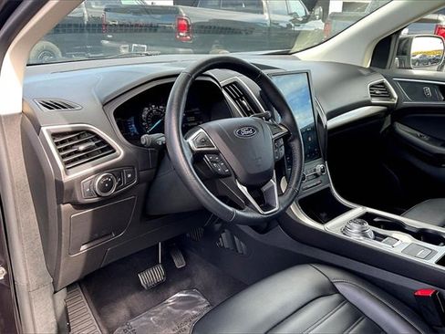 Used 2024 Ford Edge SEL image 13