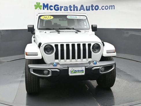 Used 2023 Jeep Wrangler Unlimited Sahara w/ Cold Weather Group AWD/4WD image 5