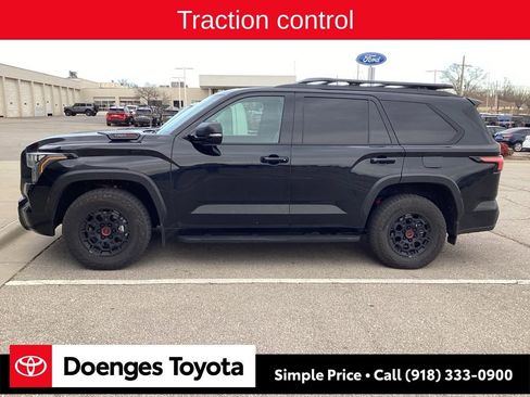 Used 2025 Toyota Sequoia 4WD image 4