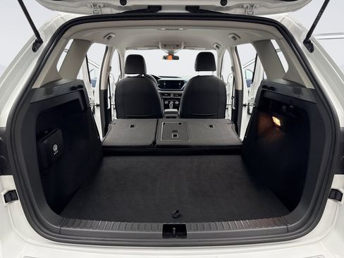 Used 2023 Volkswagen Taos SE image 22