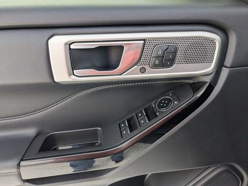 Used 2022 Ford Explorer ST w/ Equipment Group 401A image 23