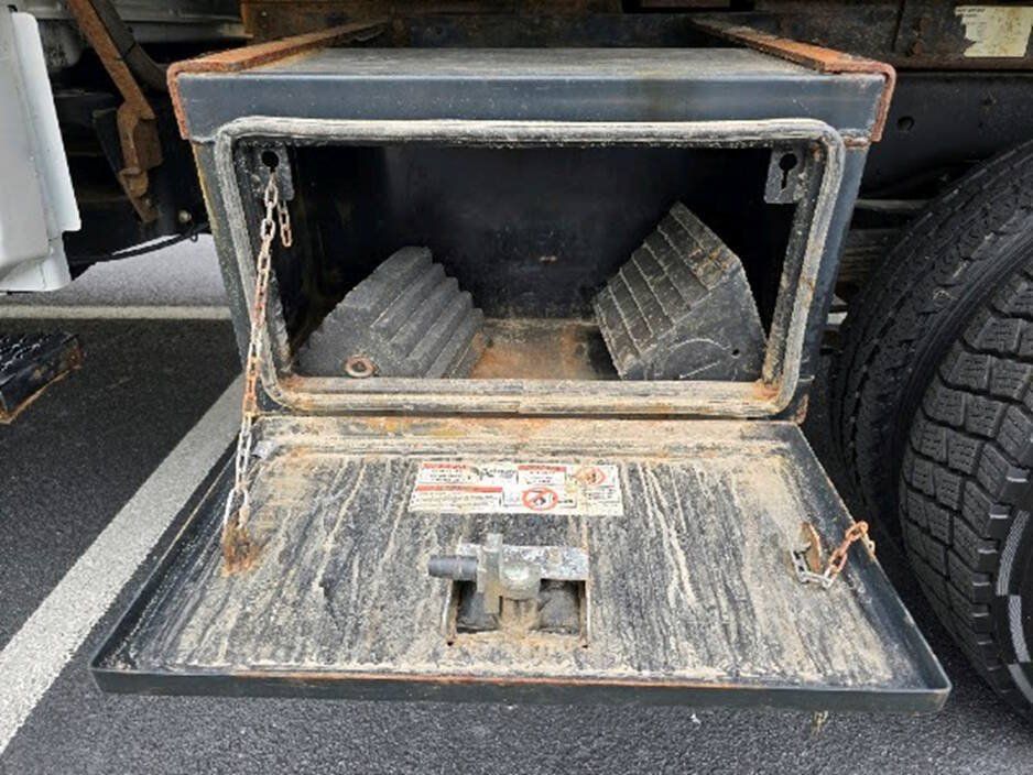 Used 2022 Ford F550 4x4 Regular Cab Super Duty image 19