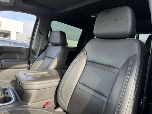 Used 2021 GMC Sierra 2500 Denali w/ Denali Ultimate Package AWD/4WD image 10