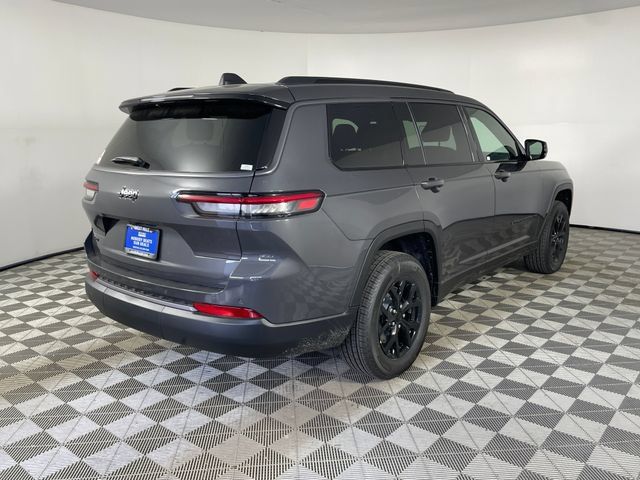New 2026 Jeep Grand Cherokee L 4WD image 9