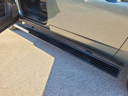 Certified 2024 Chevrolet Suburban High Country image 24