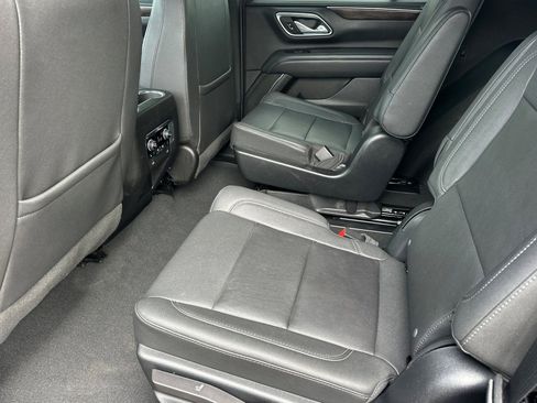 Used 2023 Chevrolet Tahoe Z71 w/ Z71 Off-Road Package AWD/4WD image 12