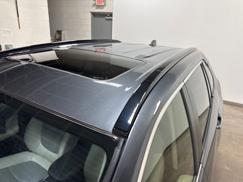 Used 2019 Toyota RAV4 Limited AWD/4WD image 14