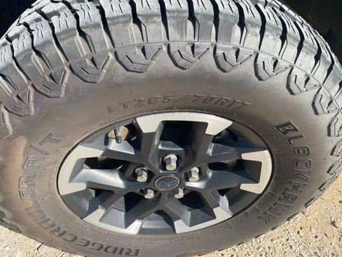 Used 2024 Jeep Wrangler Unlimited Rubicon 4xe AWD/4WD image 21