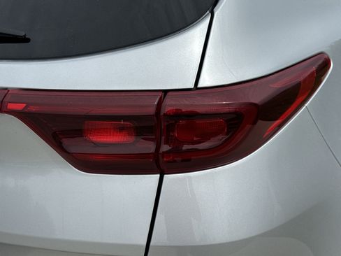 Used 2020 Kia Sportage LX FWD image 11