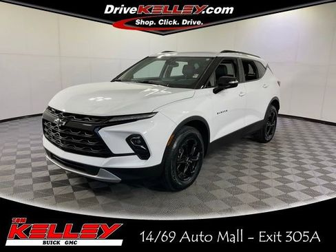 Used 2024 Chevrolet Blazer LT w/ Midnight/Sport Edition FWD image 1