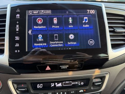 Used 2017 Honda Ridgeline RTL-T image 32