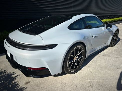 Certified 2025 Porsche 911 Carrera GTS RWD image 9