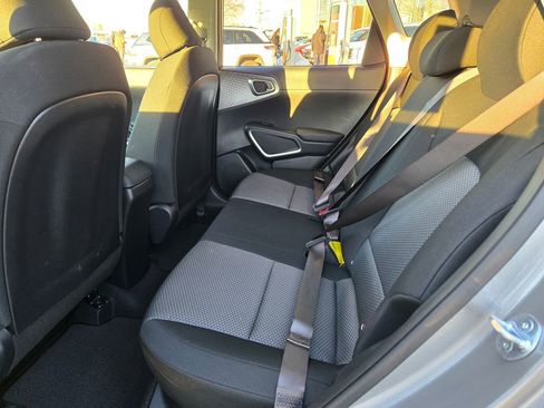 Used 2025 Kia Soul LX w/ Option Group 015 image 23
