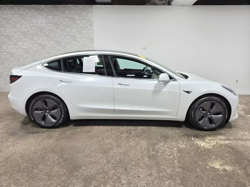Used 2019 Tesla Model 3 Long Range AWD/4WD image 3