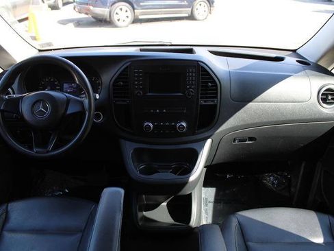 Used 2016 Mercedes-Benz Metris Passenger image 12