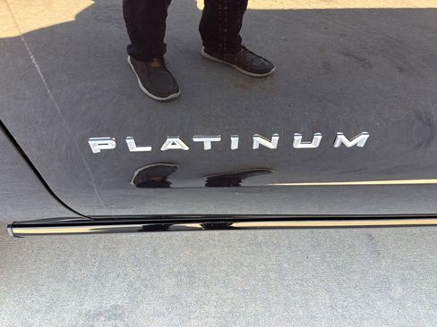 New 2025 Ford Expedition Max Platinum w/ Driver's Package image 5