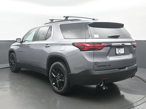 Used 2023 Chevrolet Traverse LT w/ Rear Camera Mirror Package AWD/4WD image 4