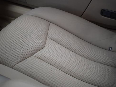 Used 2005 Cadillac XLR image 92