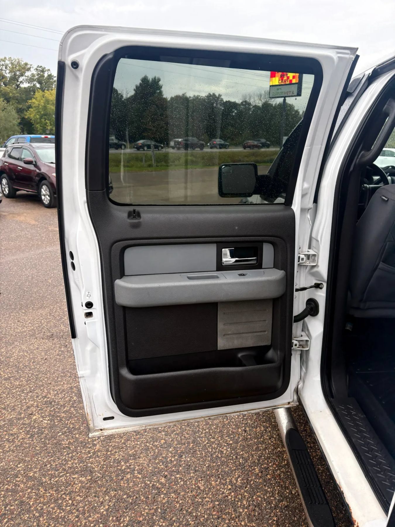 Used 2014 Ford F150 XLT w/ Equipment Group 301A Mid AWD/4WD image 44