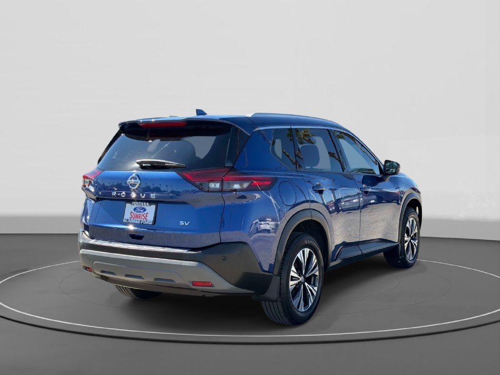 Used 2021 Nissan Rogue SV w/ Premium Package FWD image 5