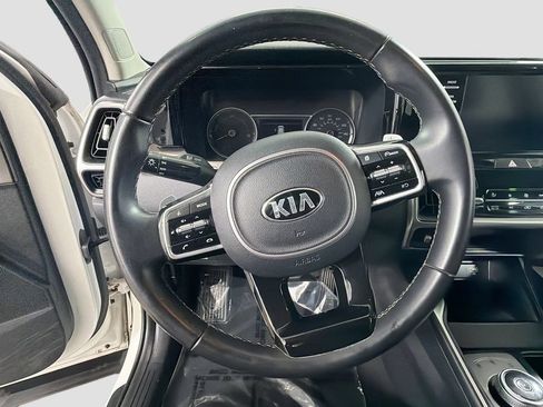 Used 2021 Kia Sorento S FWD image 13