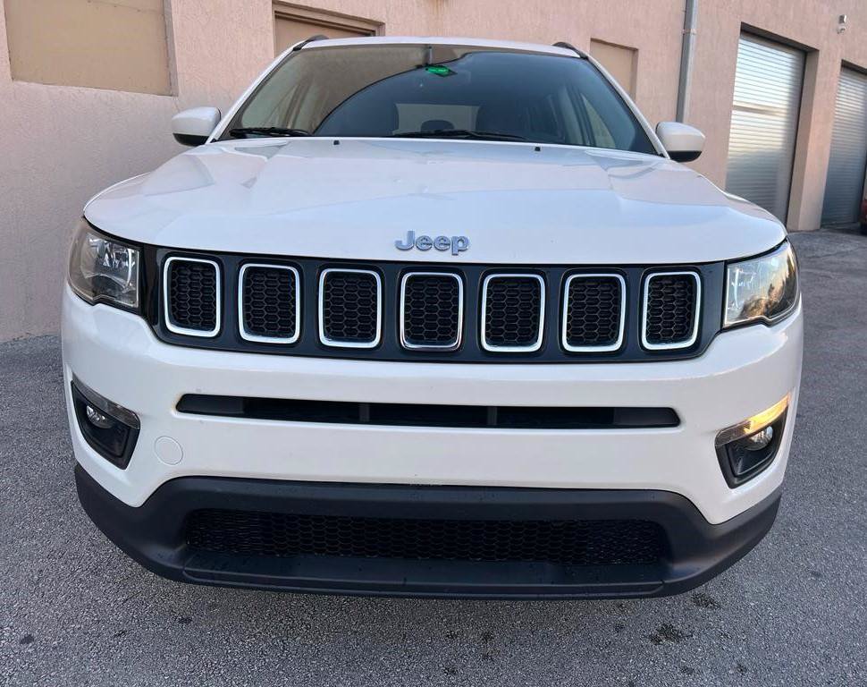Used 2018 Jeep Compass Latitude w/ Popular Equipment Group FWD image 20