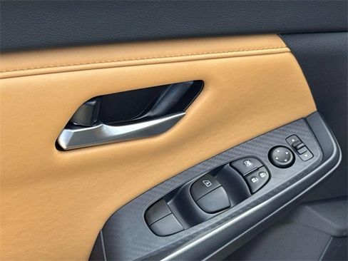 New 2025 Nissan Sentra SV w/ SV Premium Package image 21