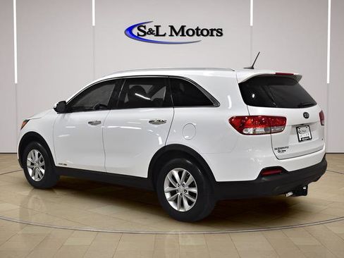 Used 2018 Kia Sorento LX AWD/4WD image 5