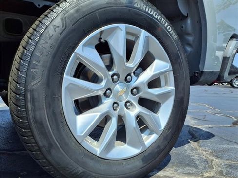 Used 2024 Chevrolet Silverado 1500 Custom image 37