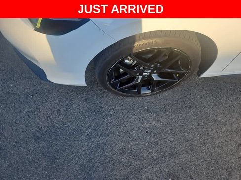 Used 2025 Honda Civic Sport image 3