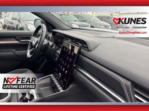 Used 2025 GMC Terrain Elevation image 47