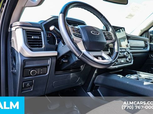 Used 2024 Ford Expedition XLT RWD image 28