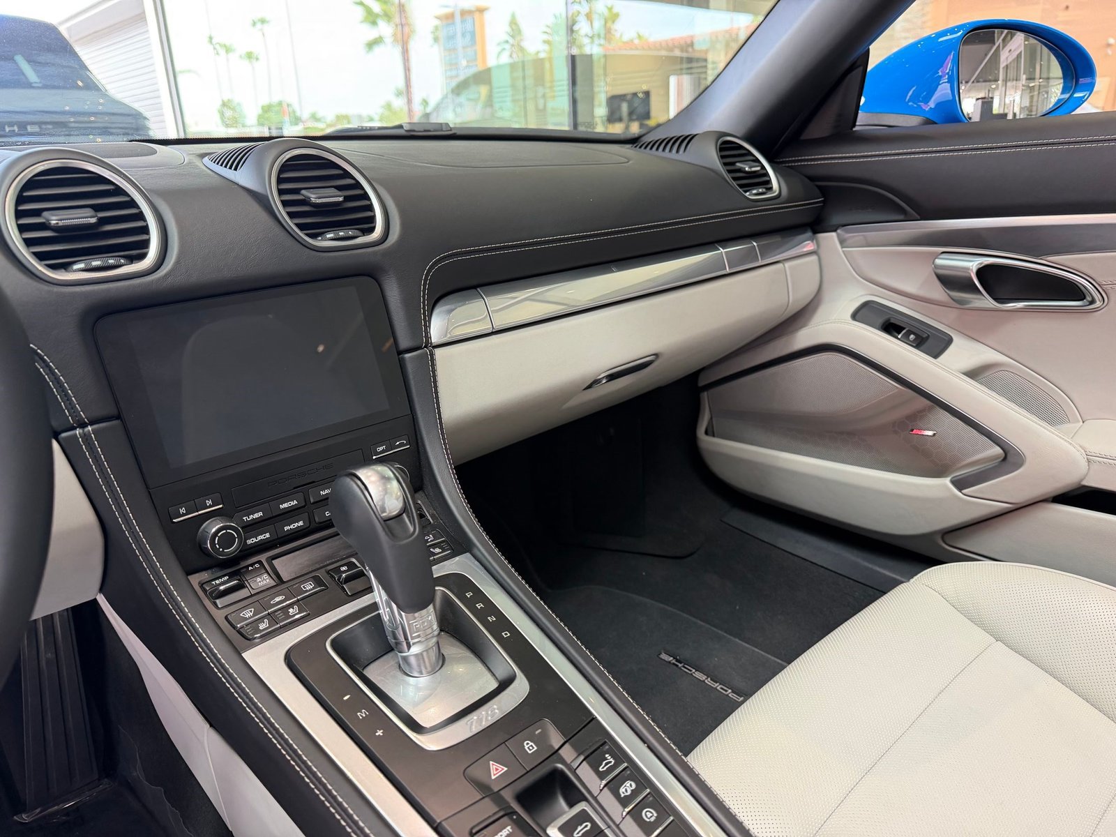 Certified 2024 Porsche 718 Boxster RWD image 15
