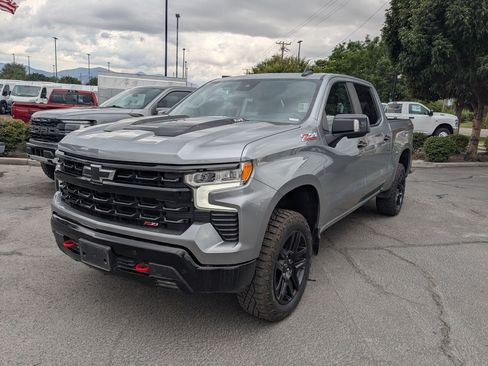 Used 2024 Chevrolet Silverado 1500 LT Trail Boss w/ LT Trail Boss Premium Package AWD/4WD image 10