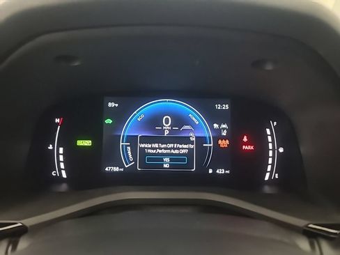Used 2025 Toyota Camry LE FWD image 29