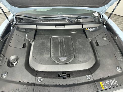 Used 2024 Cadillac Lyriq Luxury w/ LPO, Floor Liner Package AWD/4WD image 32