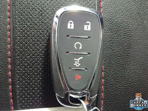 Used 2023 Chevrolet Traverse RS w/ LPO, Floor Liner Package AWD/4WD image 31