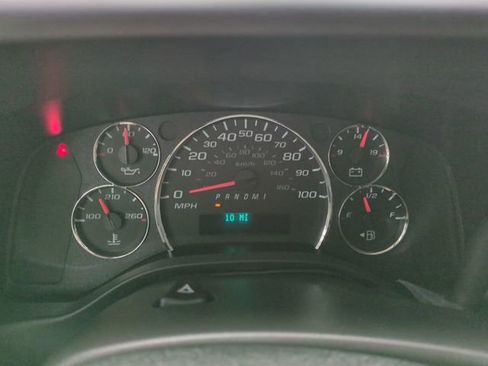 New 2025 Chevrolet Express 3500 w/ Driver Convenience Package RWD image 25