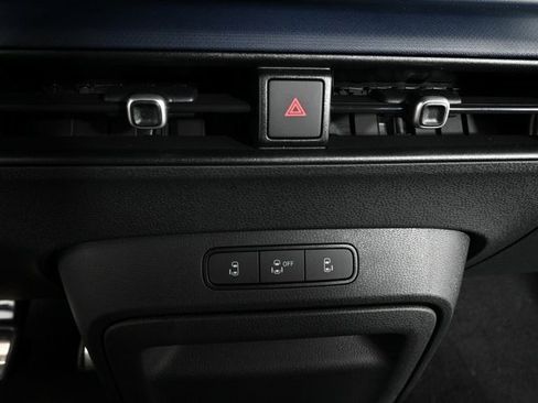 New 2025 Volkswagen ID. Buzz Pro S image 28