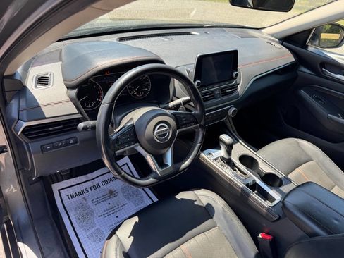 Used 2019 Nissan Altima 2.5 SR FWD image 46