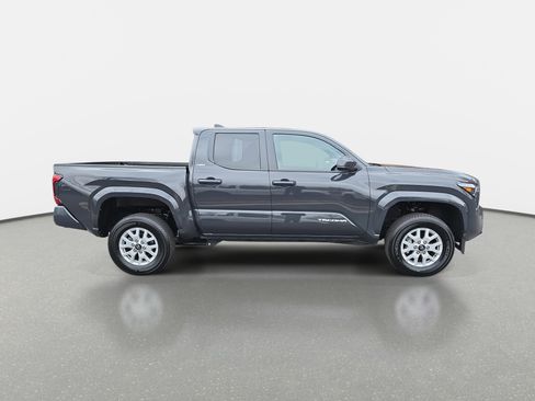 Used 2024 Toyota Tacoma SR5 image 2