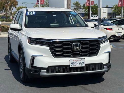 Used 2024 Honda Pilot EX-L image 3